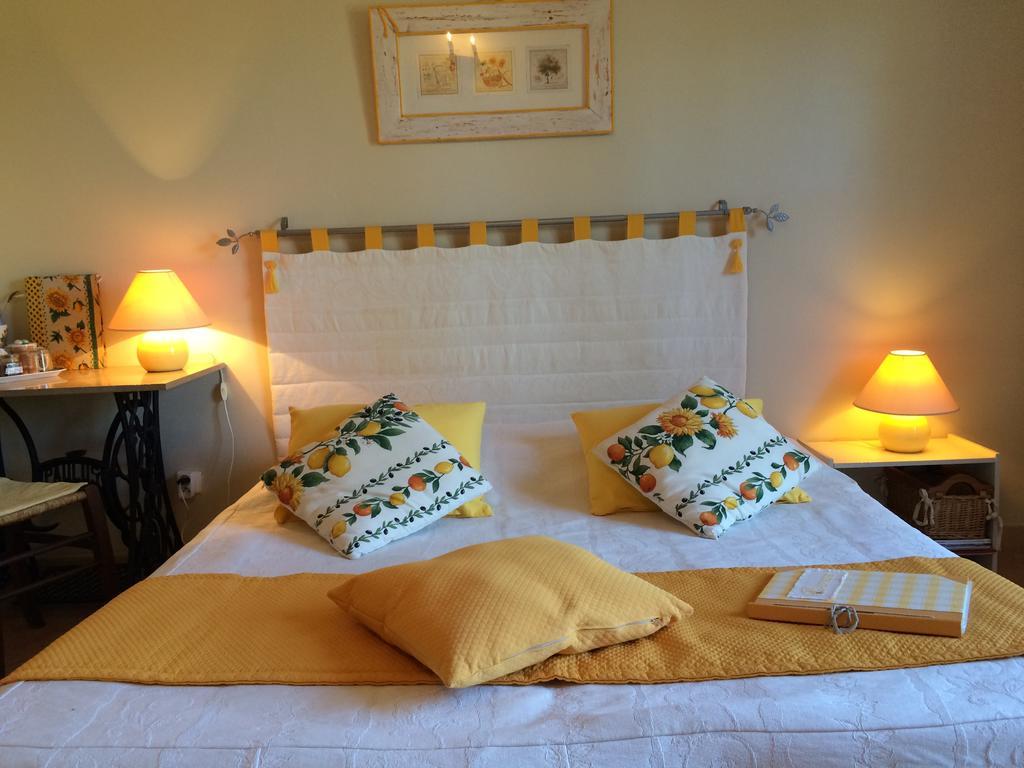L'Oustaou B&B Piscine & Spa Besse-sur-Issole Exterior foto